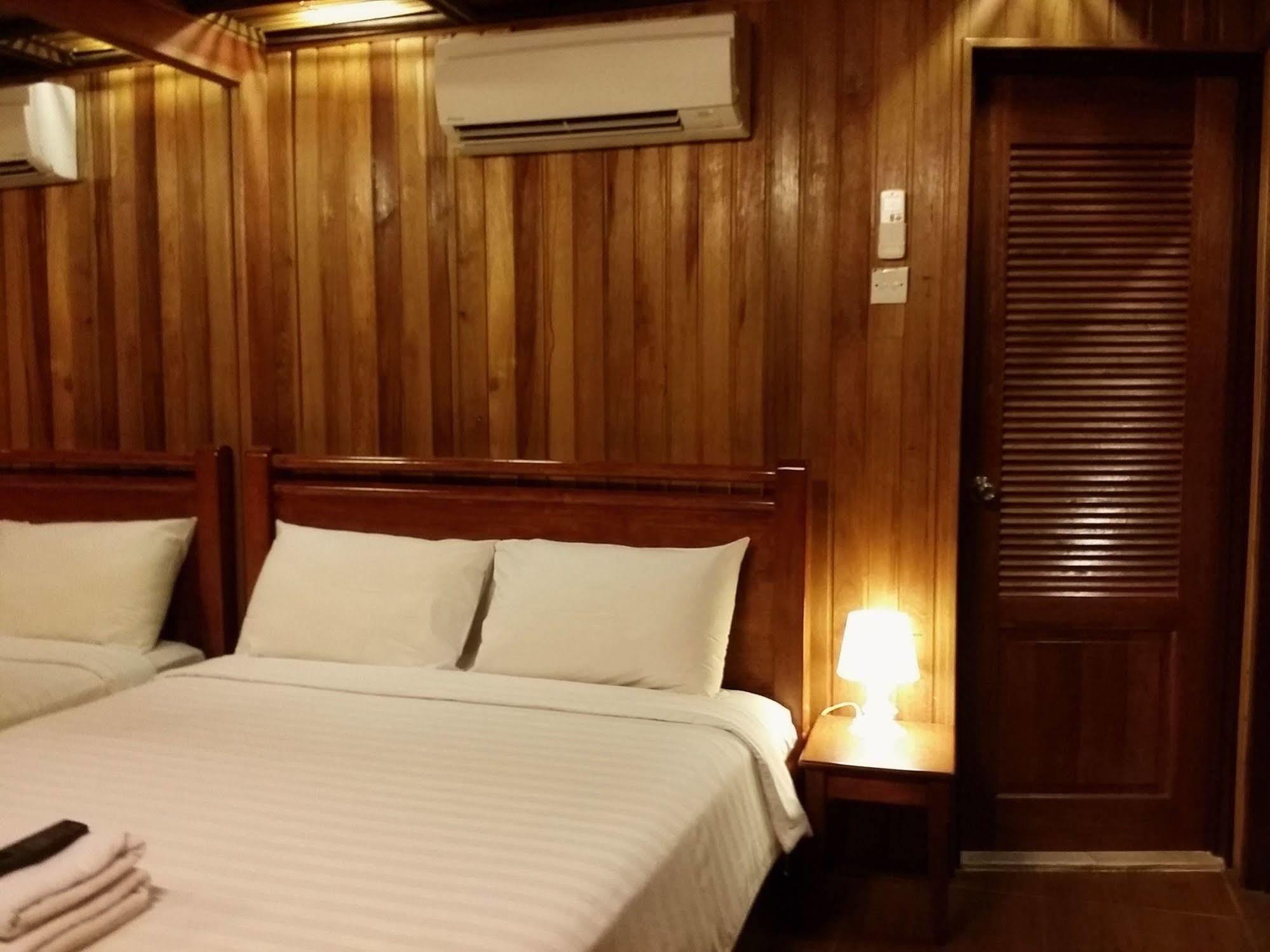 Rainforest Bed & Breakfast กัวลาลัมเปอร์ ภายนอก รูปภาพ