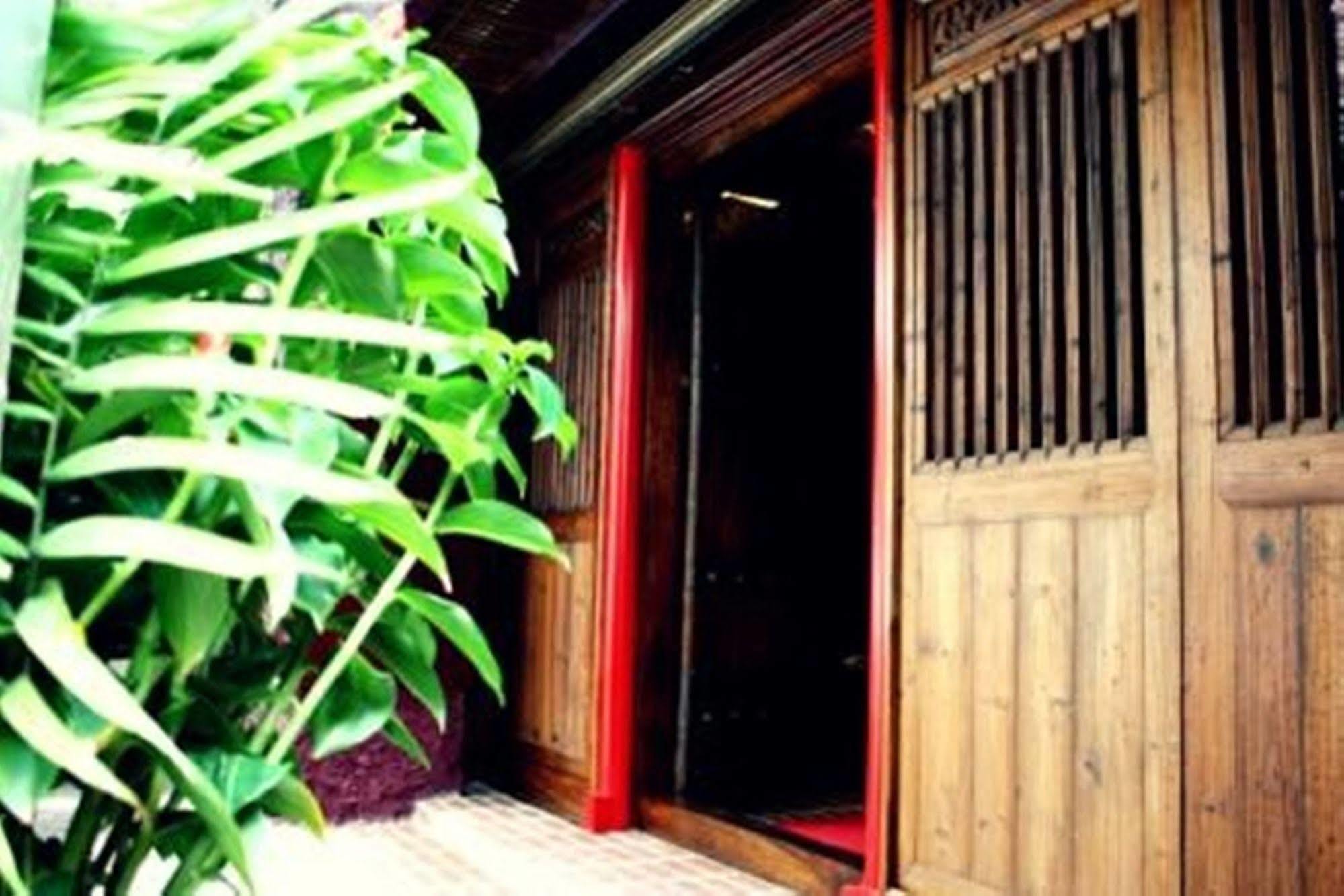 Rainforest Bed & Breakfast กัวลาลัมเปอร์ ภายนอก รูปภาพ
